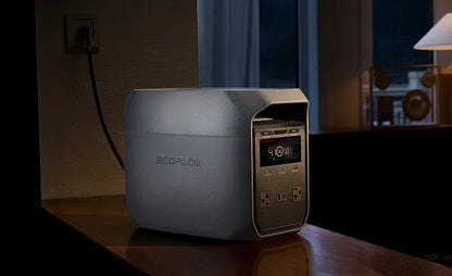 EcoFlow DELTA 3 Classic portable power station - display and outlets detail
