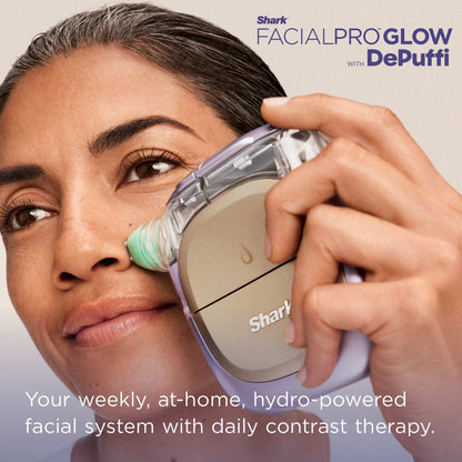 Shark FacialPro Glow in Blue - in use with DePuffi